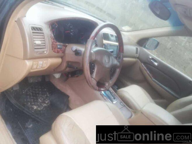 Acura MDX 05 neatly used for sale at apapa lagos