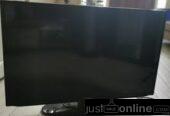 Samsung 2013 model smart tv for sale at ojo Alaba