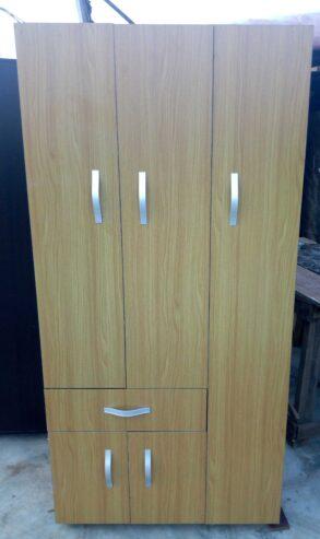 3 door’s wardrobes for sale in ikorodu