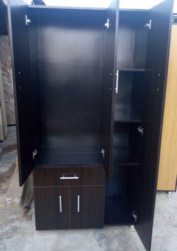 3 door’s wardrobes for sale in ikorodu