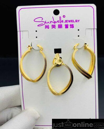 Pure sunbell set of earings for sale at Tradefair market