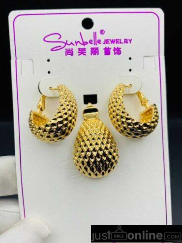 Pure sunbell set of earings for sale at Tradefair market