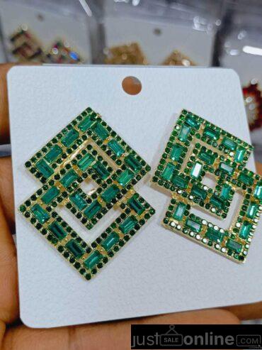 Fashion Ear-rings Sales At Trade Fair Market – Lagos