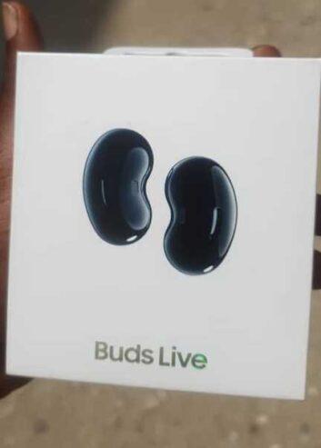 Buds Live