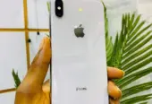 Clean Apple iphone xs max 256gb for sale in Lagos