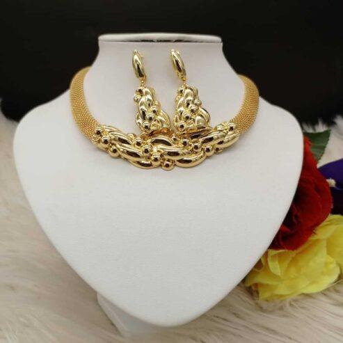 Owanbe costume jewelry set for sale at tradefair market