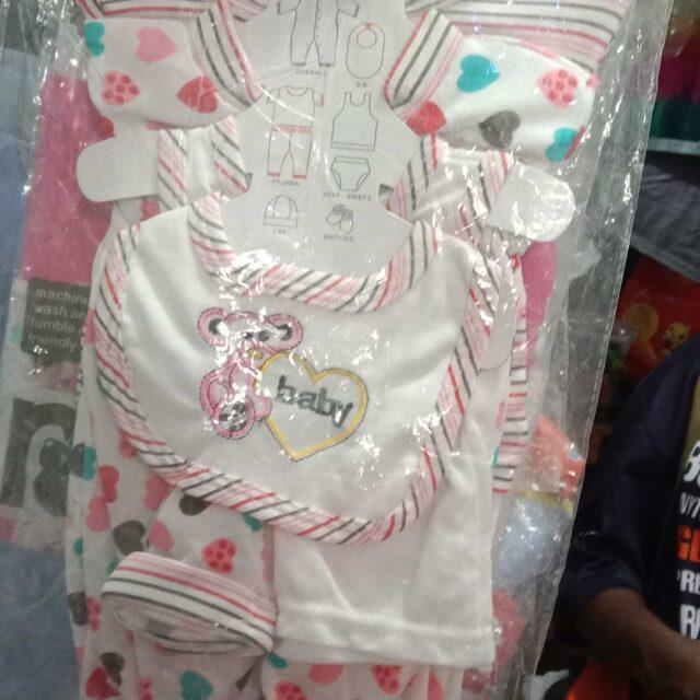 Newborn Baby’s Clothes For Sale In Ojo Lagos