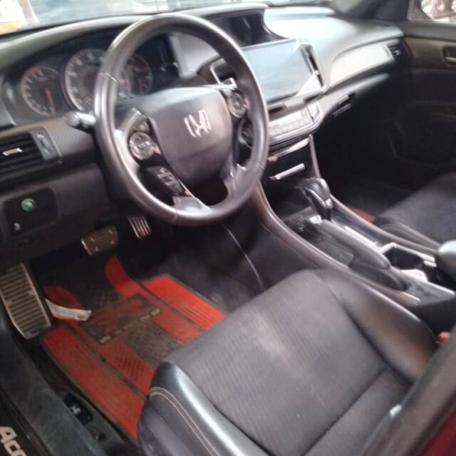 Used Toyota Sienna in Apapa Lagos