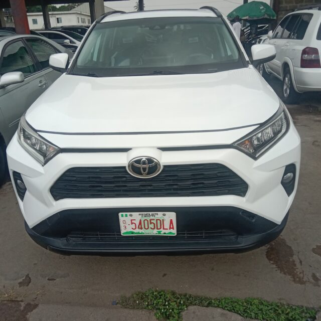 TOYOTA RAV4 2020 MODEL FOR SALE IN APAPA