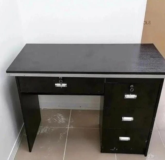 High quality office tables