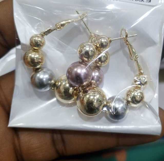 Ladies earrings for sale ikorodu