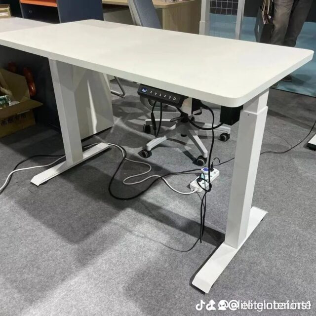 Durable and Exotic Office Tables