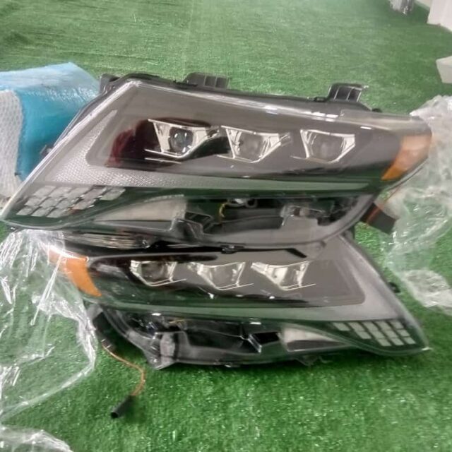 Headlamp 3touch For Toyota Venza Available As Seen ✅✅