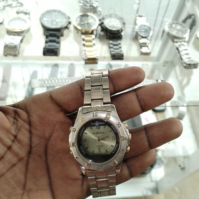 Quality water resistant watch is available at ikorodu Lagos