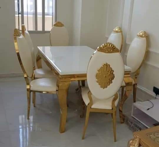 Dining table for sale at ojo alaba