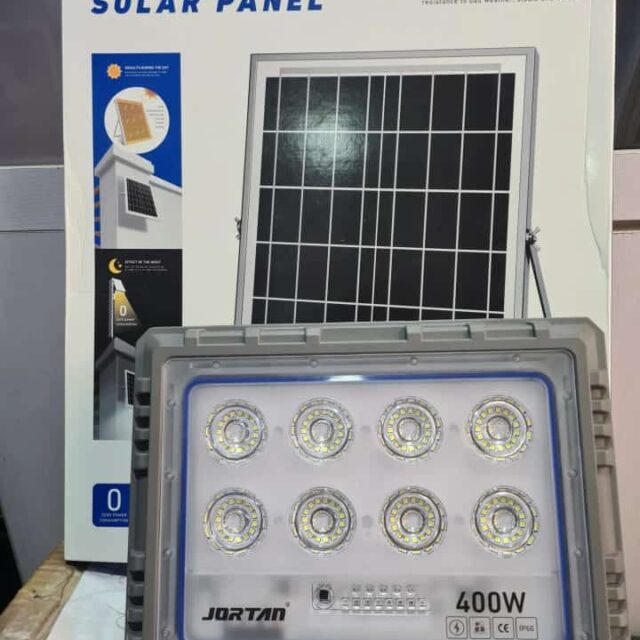 JORTAN SOLAR FLOOD LAMP 400WATTS