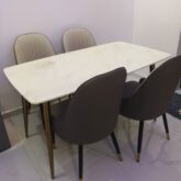 Dinning set for sale at Olojo drive Alaba Ojo