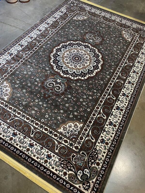 Centre rugs for sale at ojo Alaba