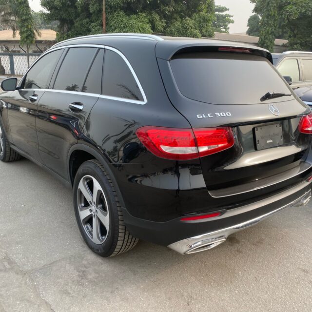 Foreign Used 2017 Mercedes Benz glc300 – Apapa