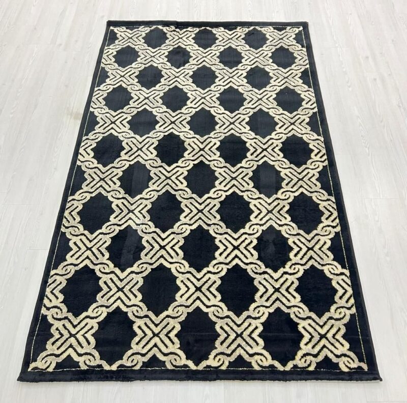 Center rug for sale at ojo alaba