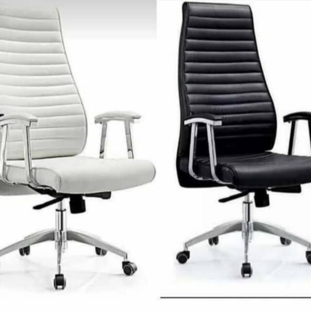 Executive office chair for sale at ojo Alaba lagos