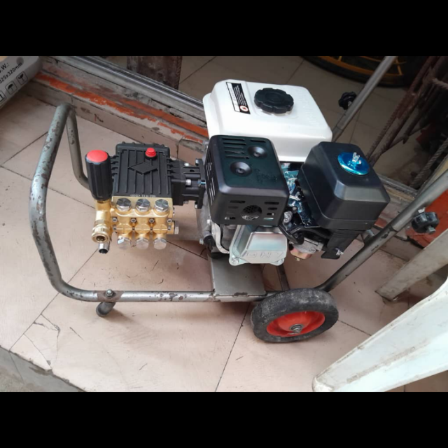 Battery car wash for sale at Alaba ojo