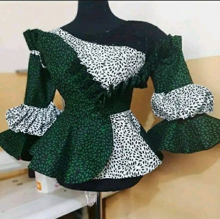 Clothing designer for women at your services in ikorodu