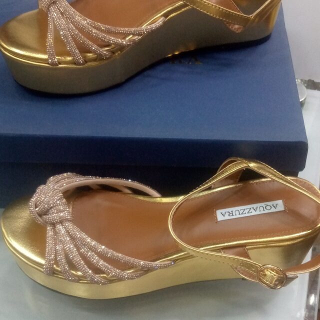 Luxury shoes for sale in balogun market Eko