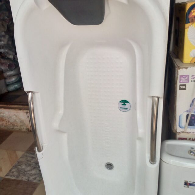 W/C and bathtop water heater all sizes for sale ikorodu