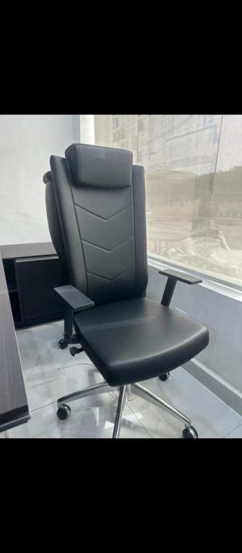 Office chairs for sale at alaba international market ojo