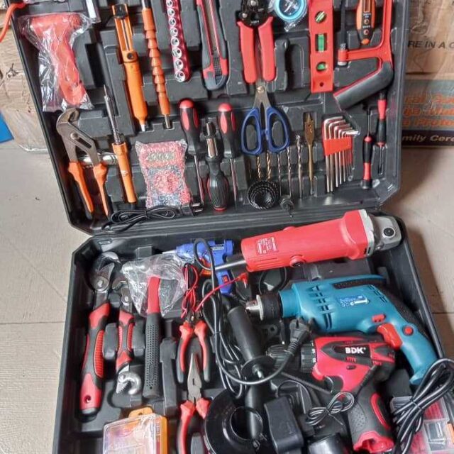 Modern Industrial Tool Sets For Sale In Ojo Alaba