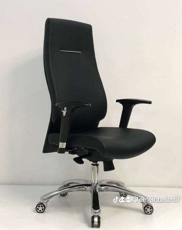 Executive office chairs for sale at Ojo, Alaba international