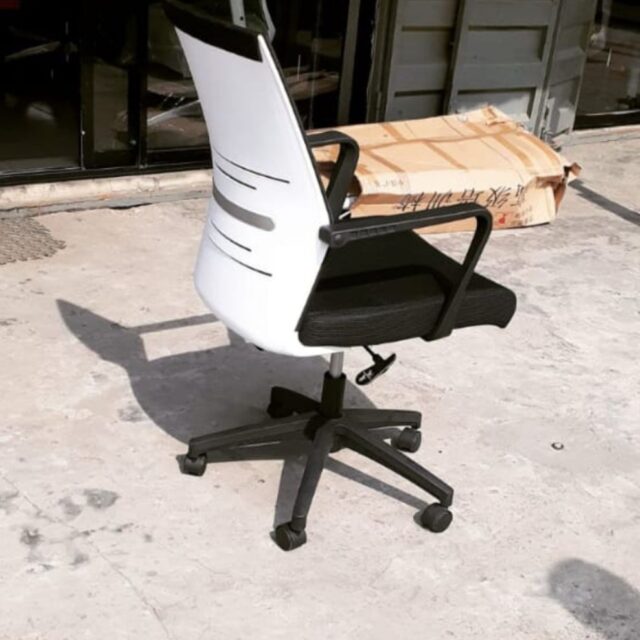 Ergonomic chair