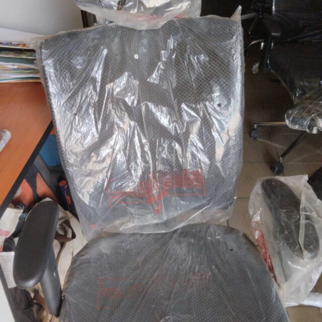 Quality office chair in Shomolu