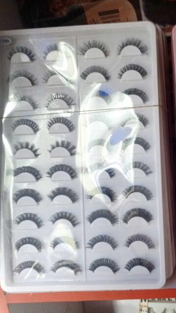 Lashes for sale trade fair