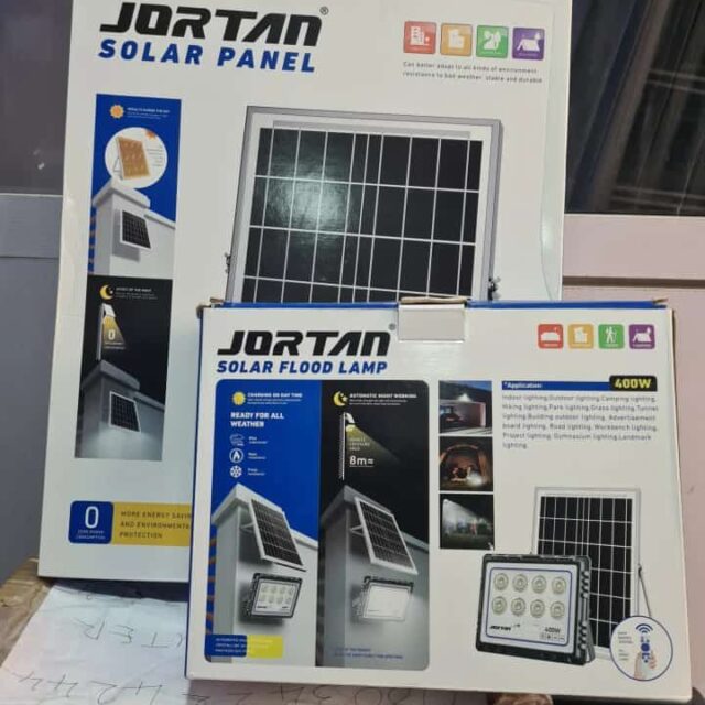 JORTAN SOLAR FLOOD LAMP 400WATTS