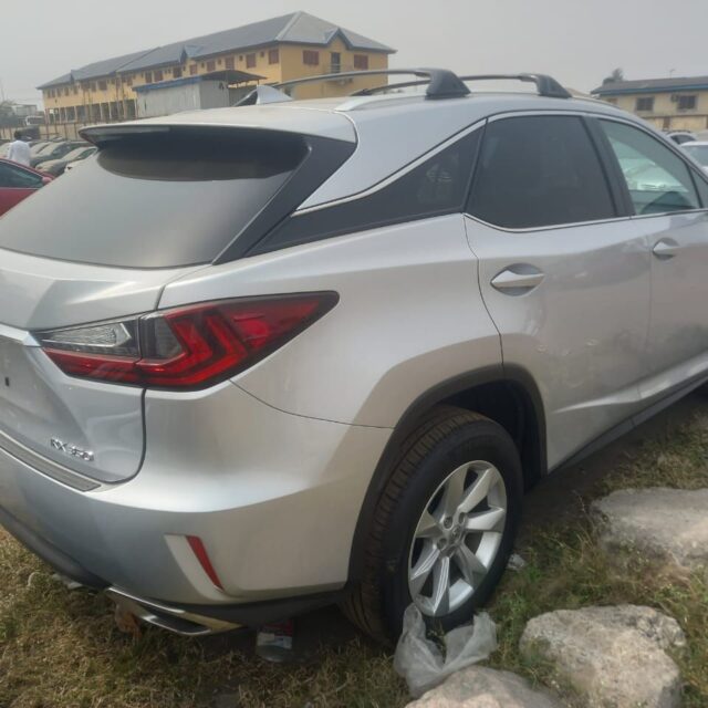 Toyota Lexus Rx 350 for sale at apapa lagos