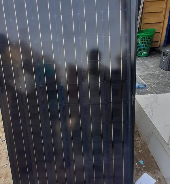 Original Solar panels 300w, 350w Canadian panel