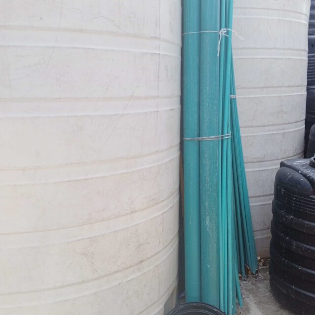 Coloured tanks and tank for diesel storage