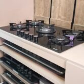 Inbuilt five bunner cooker for sale at Orile Coker