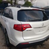 Acura 2010 model white