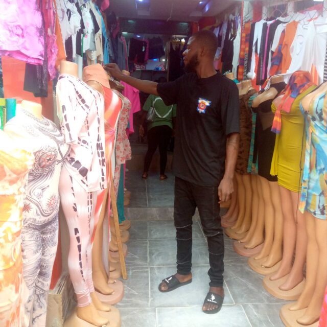 Ladies wear is available for sale at ikorodu garage Lagos State