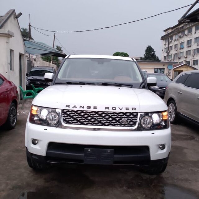 2013 Range Rover Sport HSE Luxury