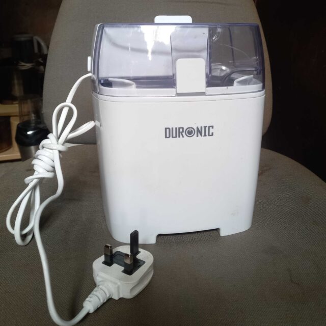 Slow juicer and ice cream maker for sale at ojo