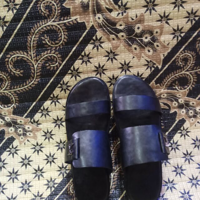 Leather slippers for sale at ikorodu