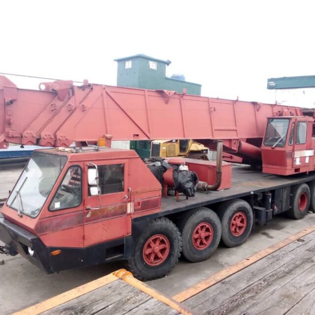 80 TONS GROOVE MOTOR CRANE FORSALE