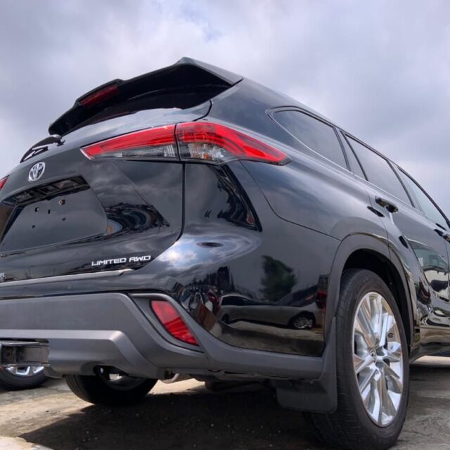 Toyota Highlander 2023 for sale at Apapa Lagos