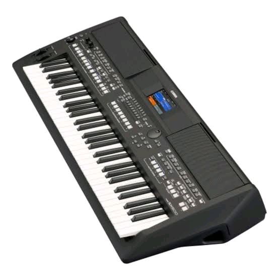 Yamaha SX 700 keyboard