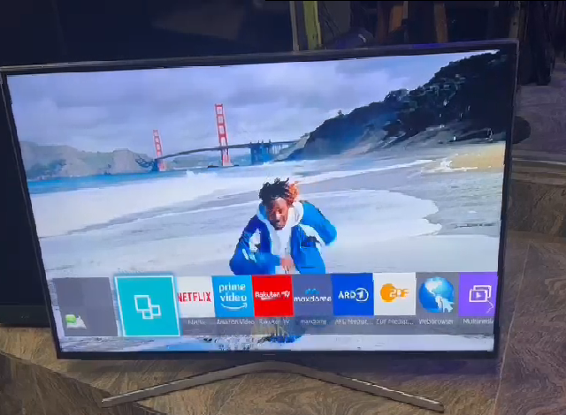 Samsung smart TV 50’inches