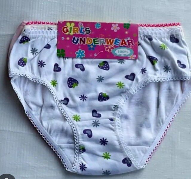 Children pant and singlet for sale at Article market